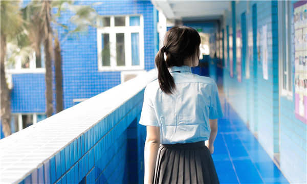 比如如何找到一个可以帮助我生孩子的女人？